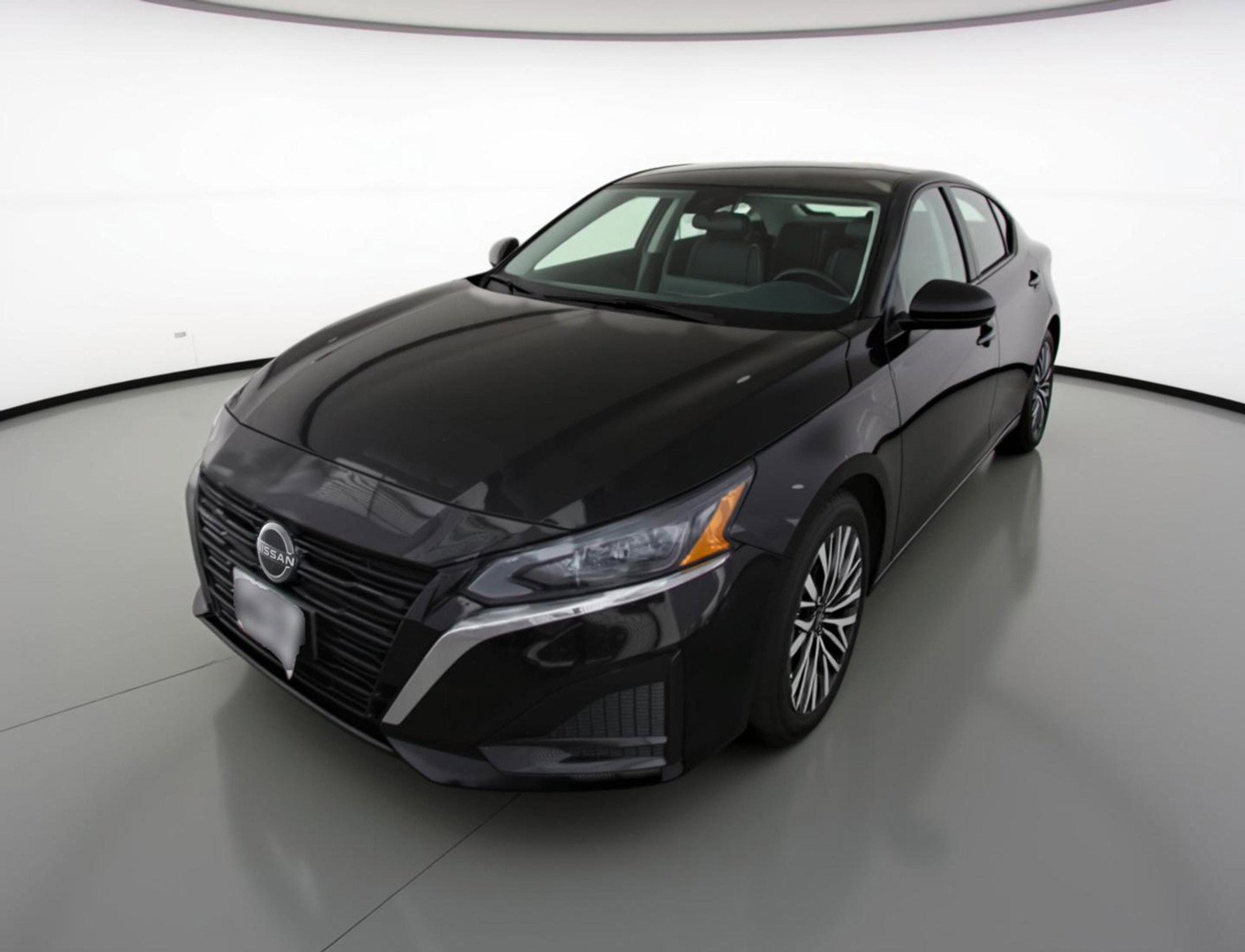Used 2025 Nissan Altima 2.5 SV image 3