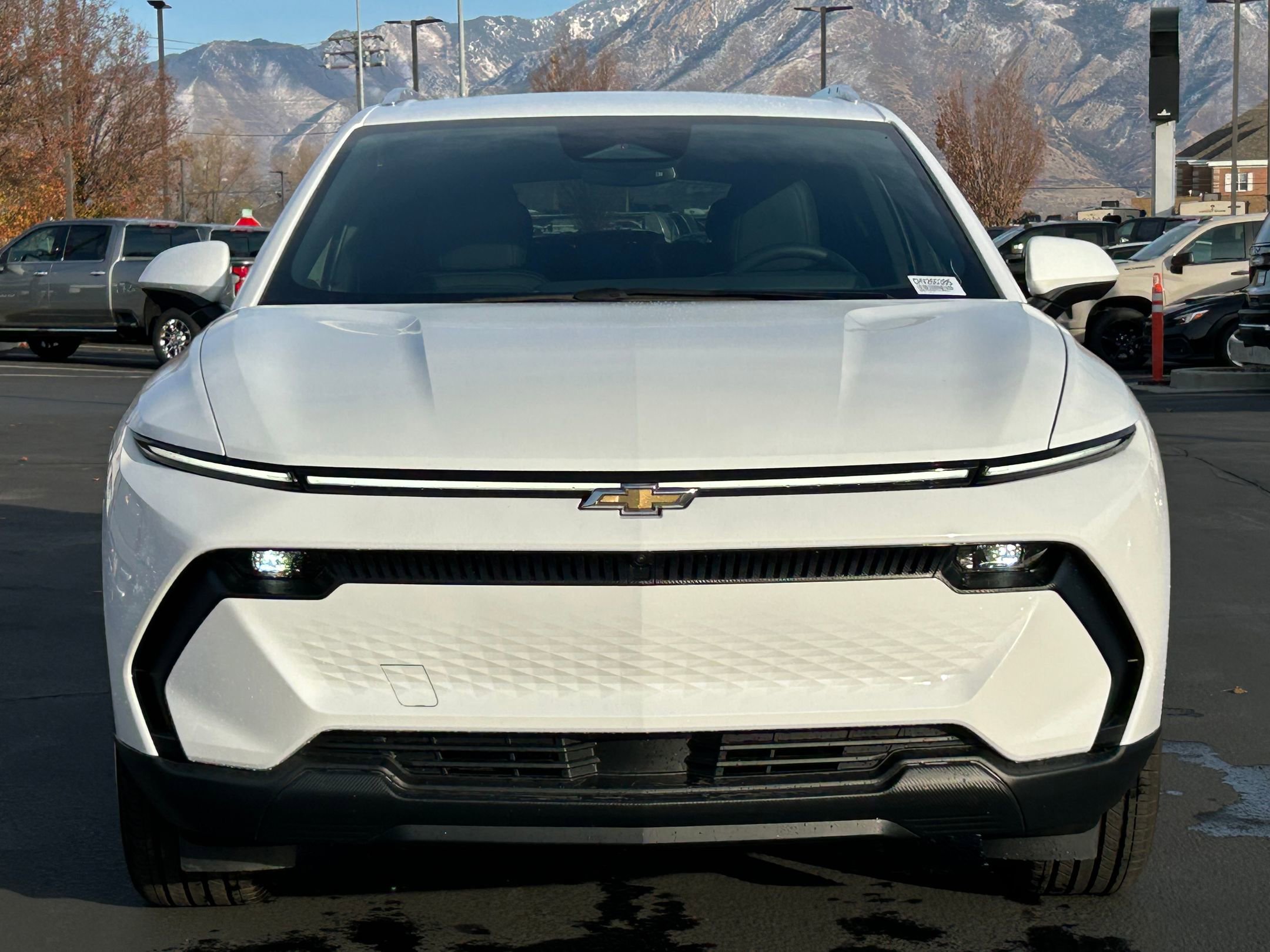 New 2026 Chevrolet Equinox EV LT AWD/4WD image 8