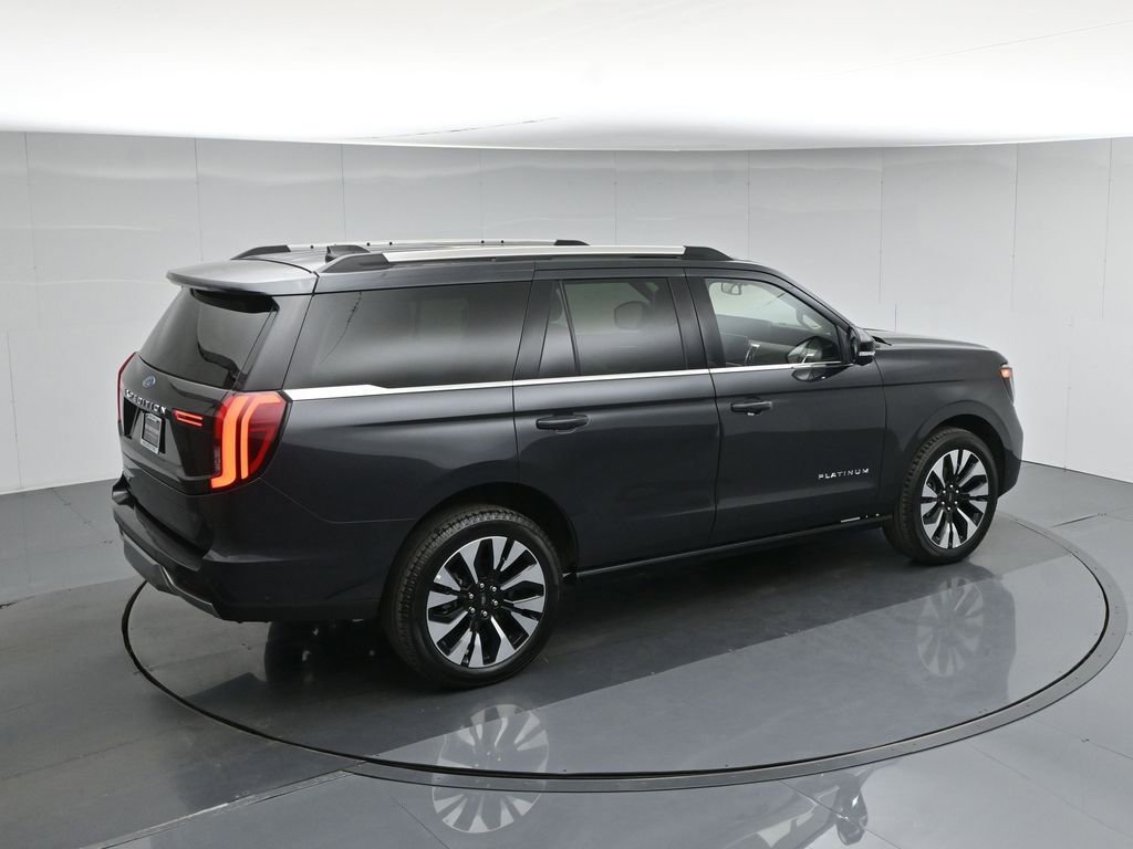 Used 2025 Ford Expedition Platinum w/ Driver's Package AWD/4WD image 47