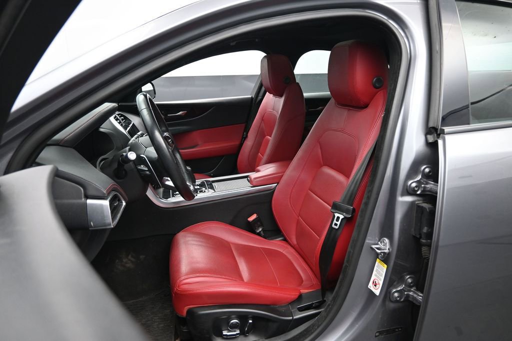 Used 2020 Jaguar XE R-Dynamic S AWD/4WD image 19