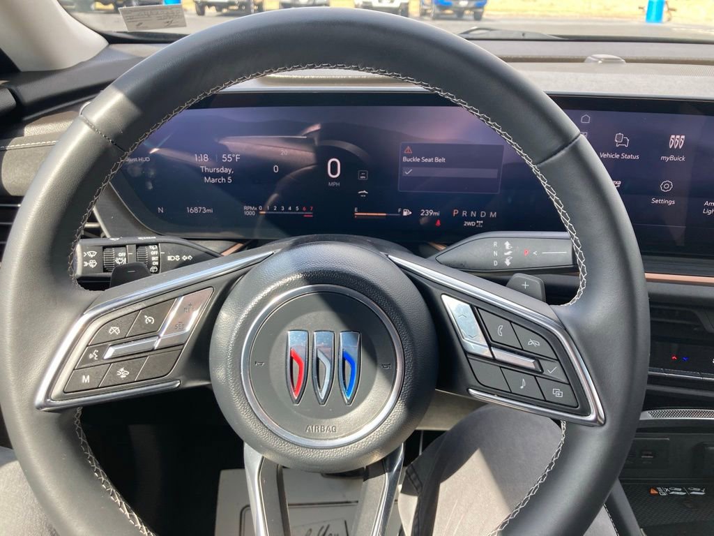 Used 2025 Buick Envision Sport Touring image 10