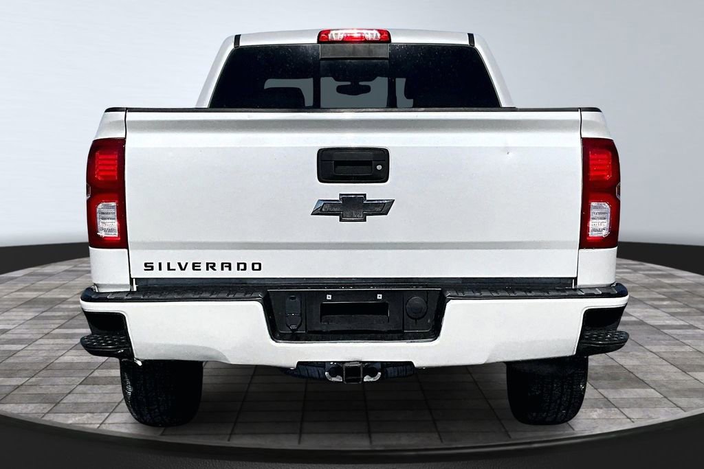 Used 2018 Chevrolet Silverado 1500 LTZ Z71 w/ Redline Edition AWD/4WD image 4