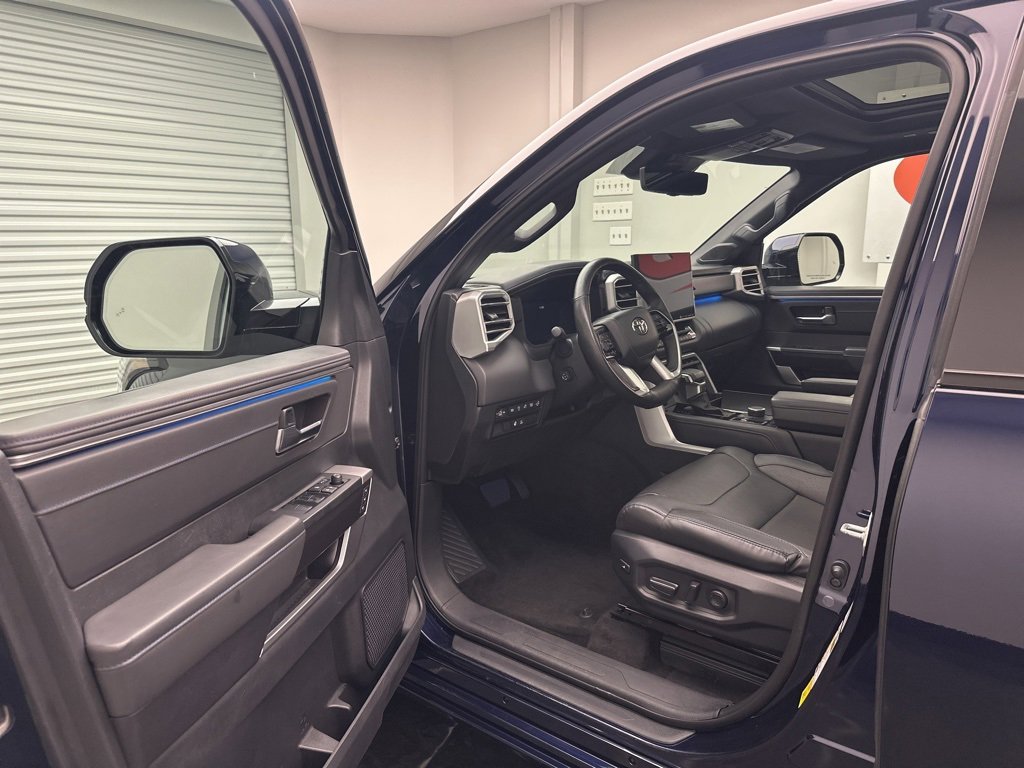 Used 2023 Toyota Tundra Platinum image 4