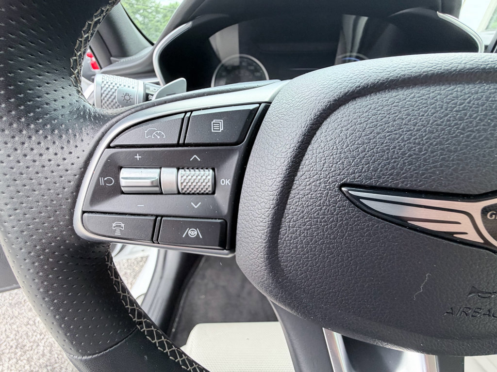 Used 2025 Genesis G70 2.5T AWD/4WD image 13