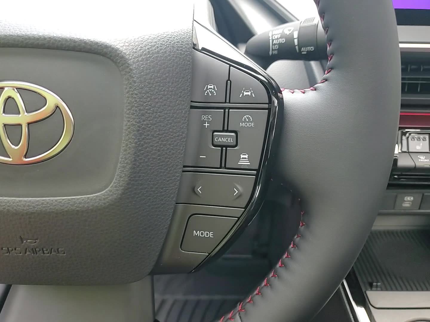New 2026 Toyota Prius Plug-In Hybrid FWD image 15