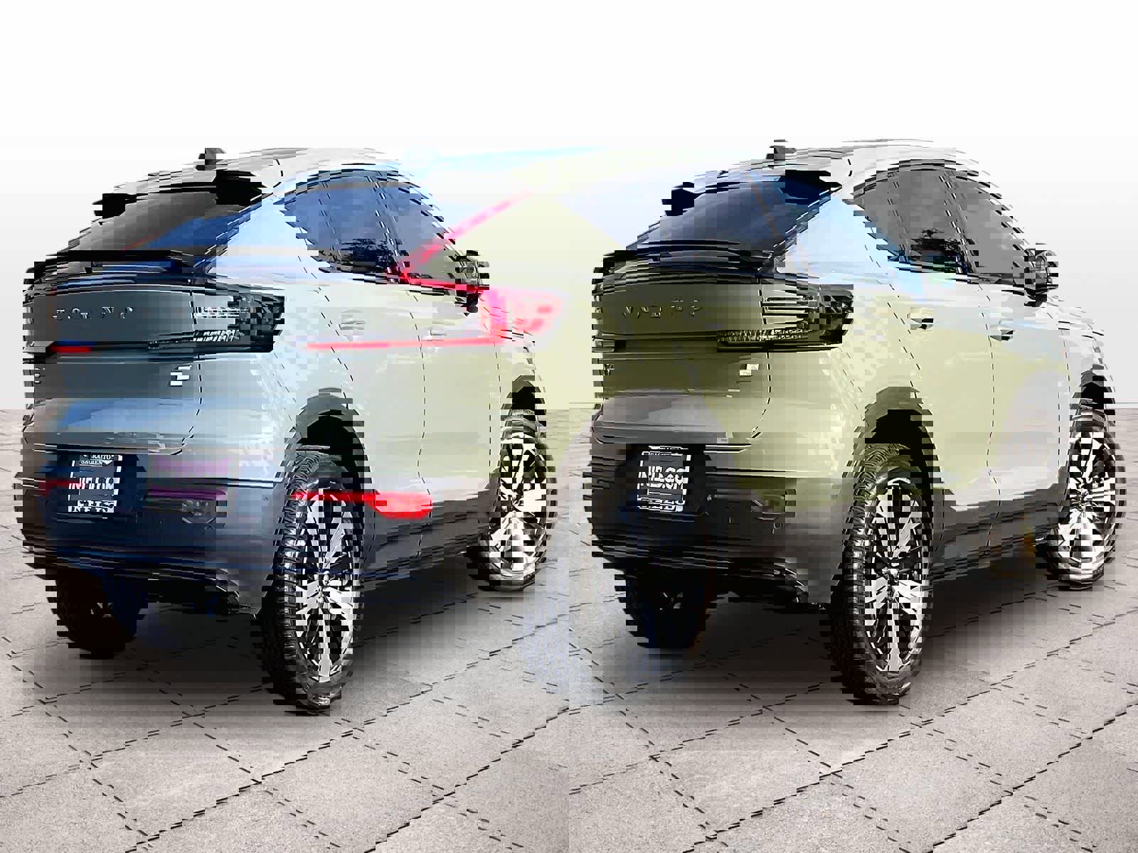 Used 2023 Volvo C40 P8 Recharge Plus image 15