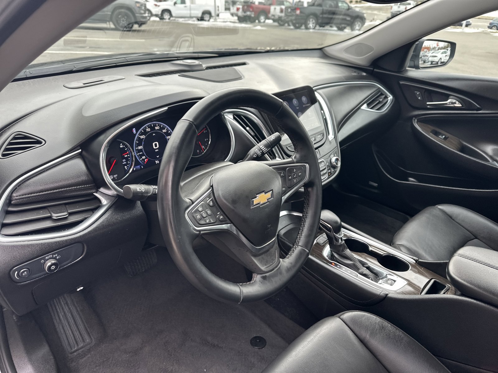 Used 2024 Chevrolet Malibu LT image 18