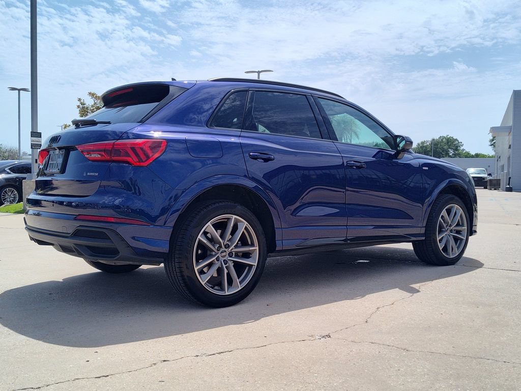 Certified 2025 Audi Q3 2.0T Premium w/ Convenience Package AWD/4WD image 12
