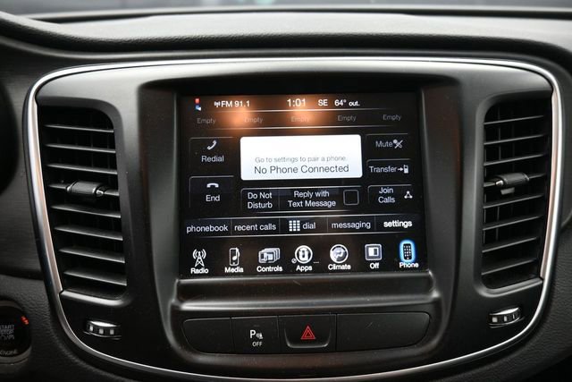 Used 2015 Chrysler 200 Limited w/ Spring Special Group FWD image 24
