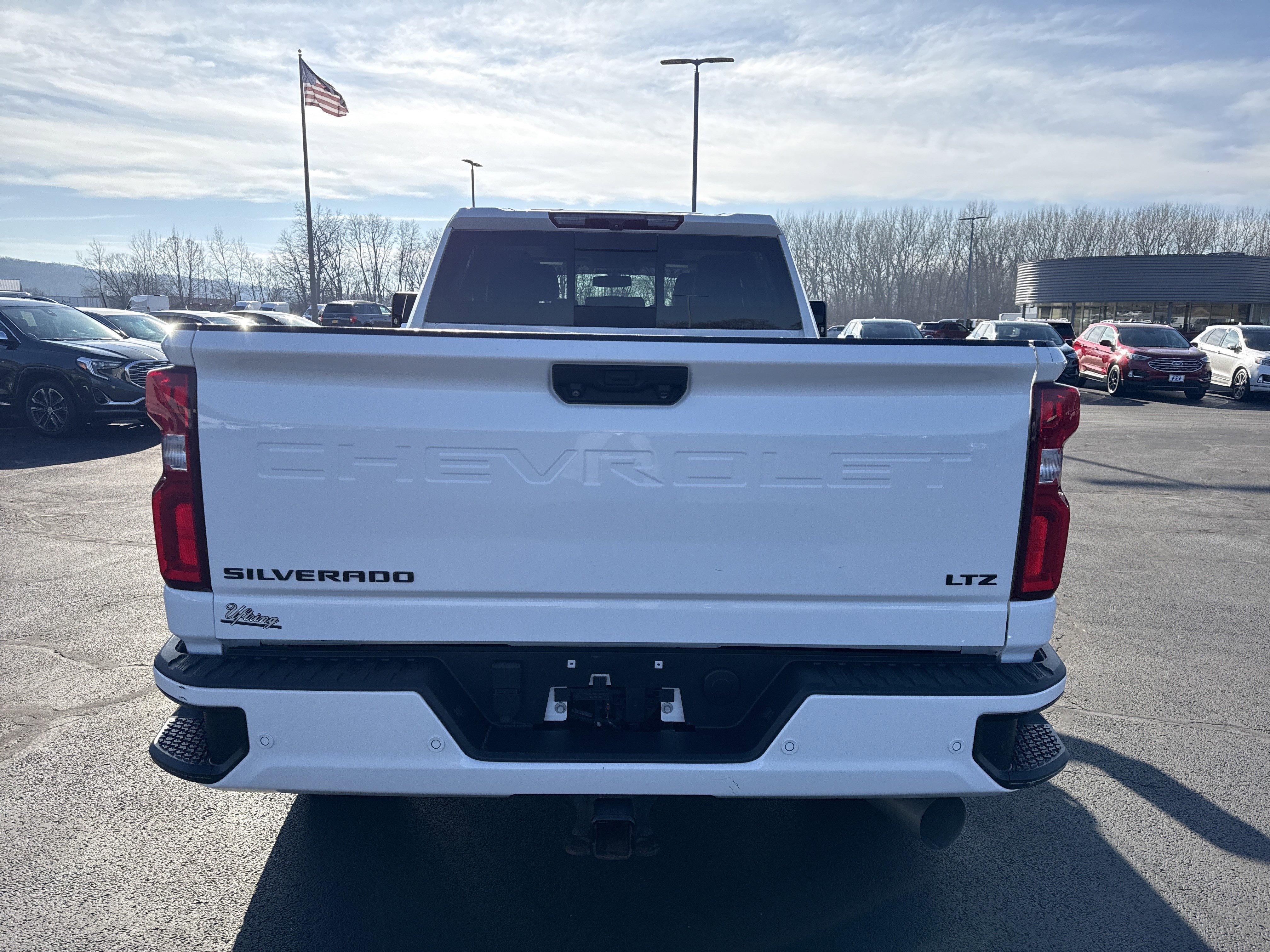 Used 2022 Chevrolet Silverado 2500 LTZ w/ LTZ Plus Package image 4