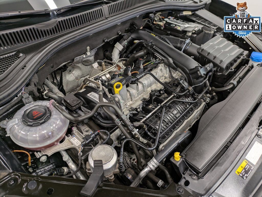 Used 2021 Volkswagen Jetta SEL Premium image 32