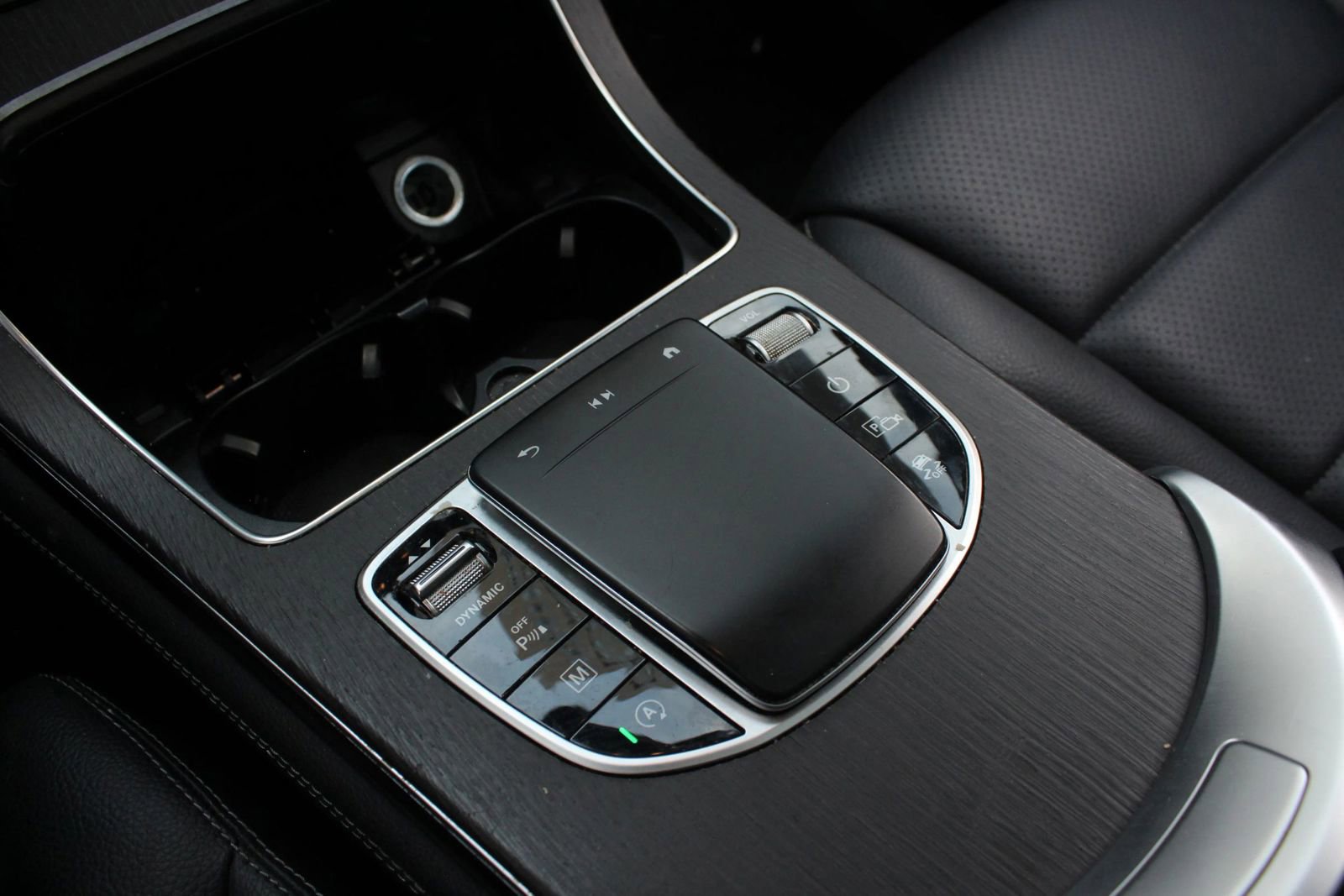 Used 2021 Mercedes-Benz GLC 300 4MATIC image 34