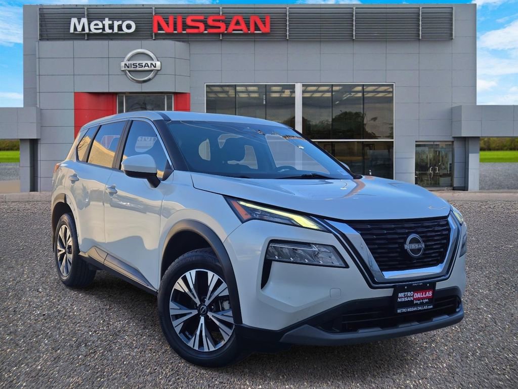 Certified 2023 Nissan Rogue SV image 1