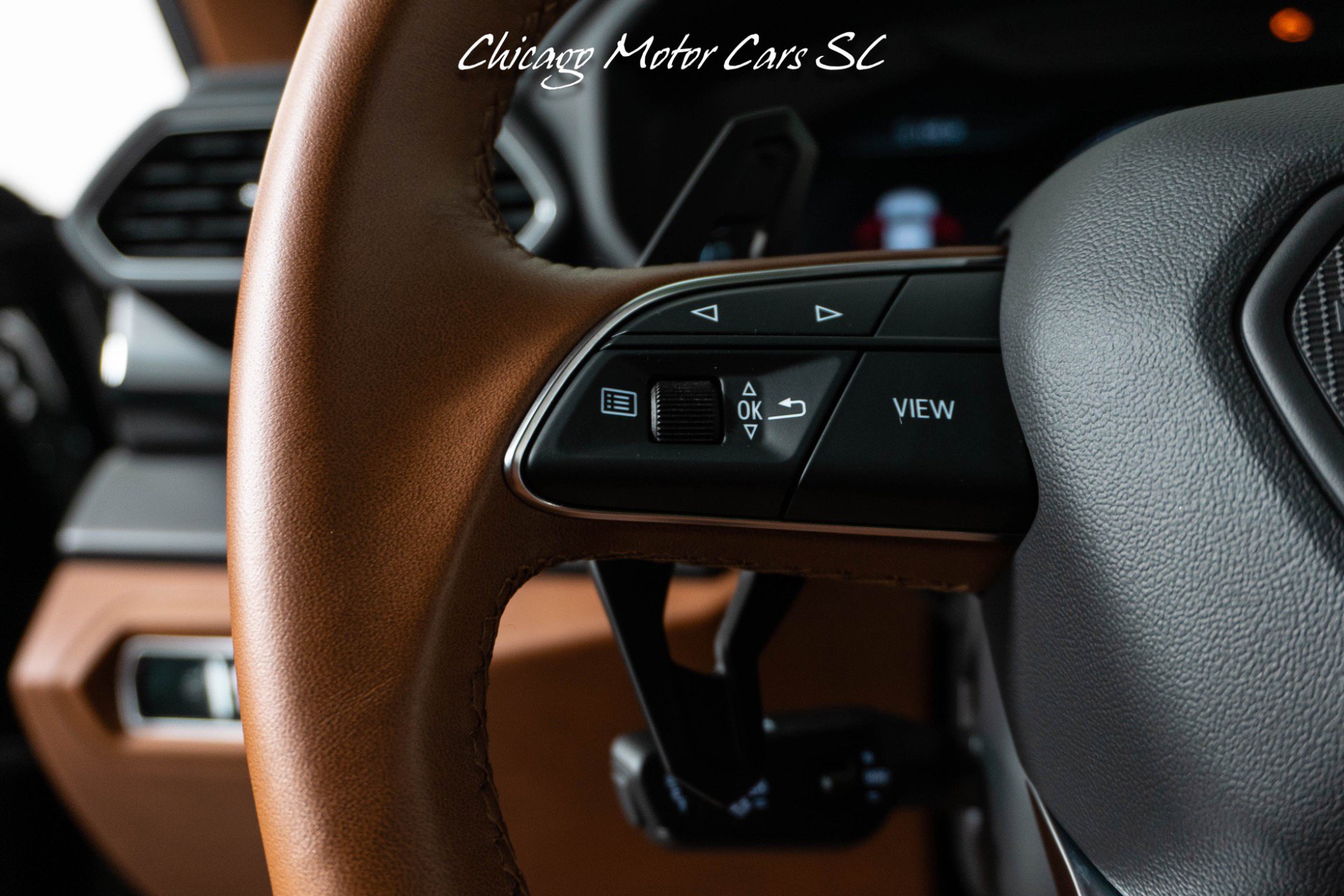 Used 2021 Lamborghini Urus AWD/4WD image 33