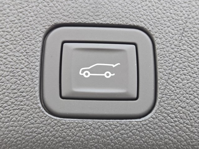 New 2026 GMC Yukon Elevation w/ Elevation Premium Package AWD/4WD image 23