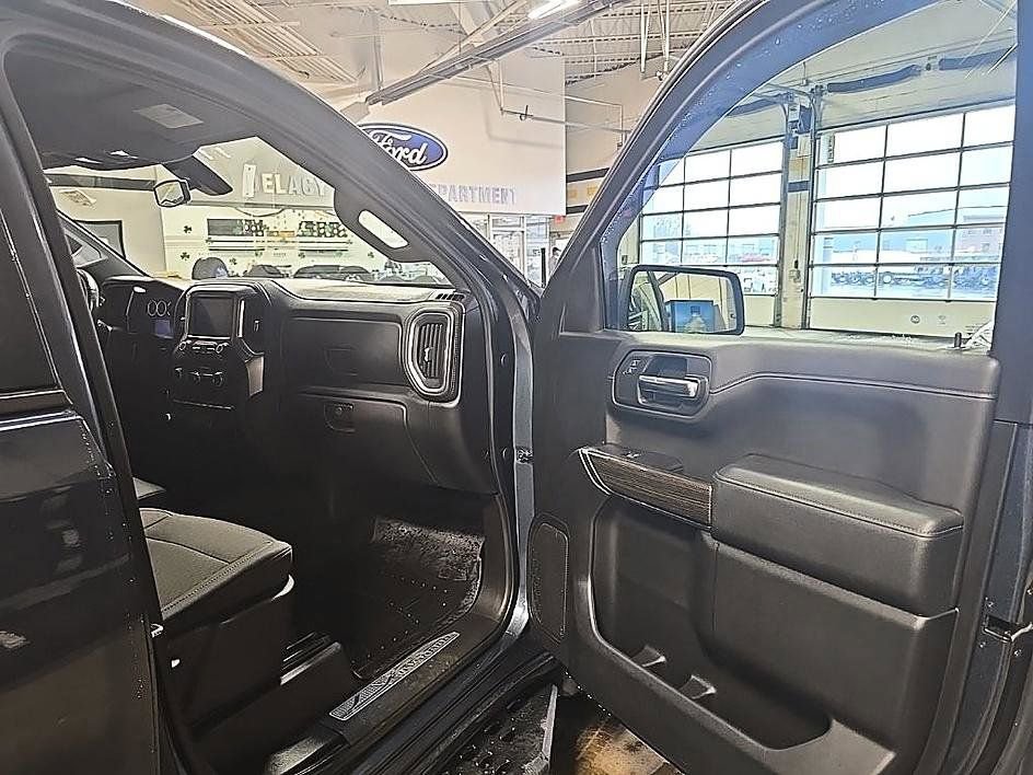 Used 2019 Chevrolet Silverado 1500 LT w/ All-Star Edition image 35