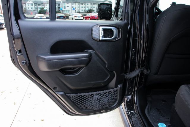 Used 2022 Jeep Gladiator Willys image 35