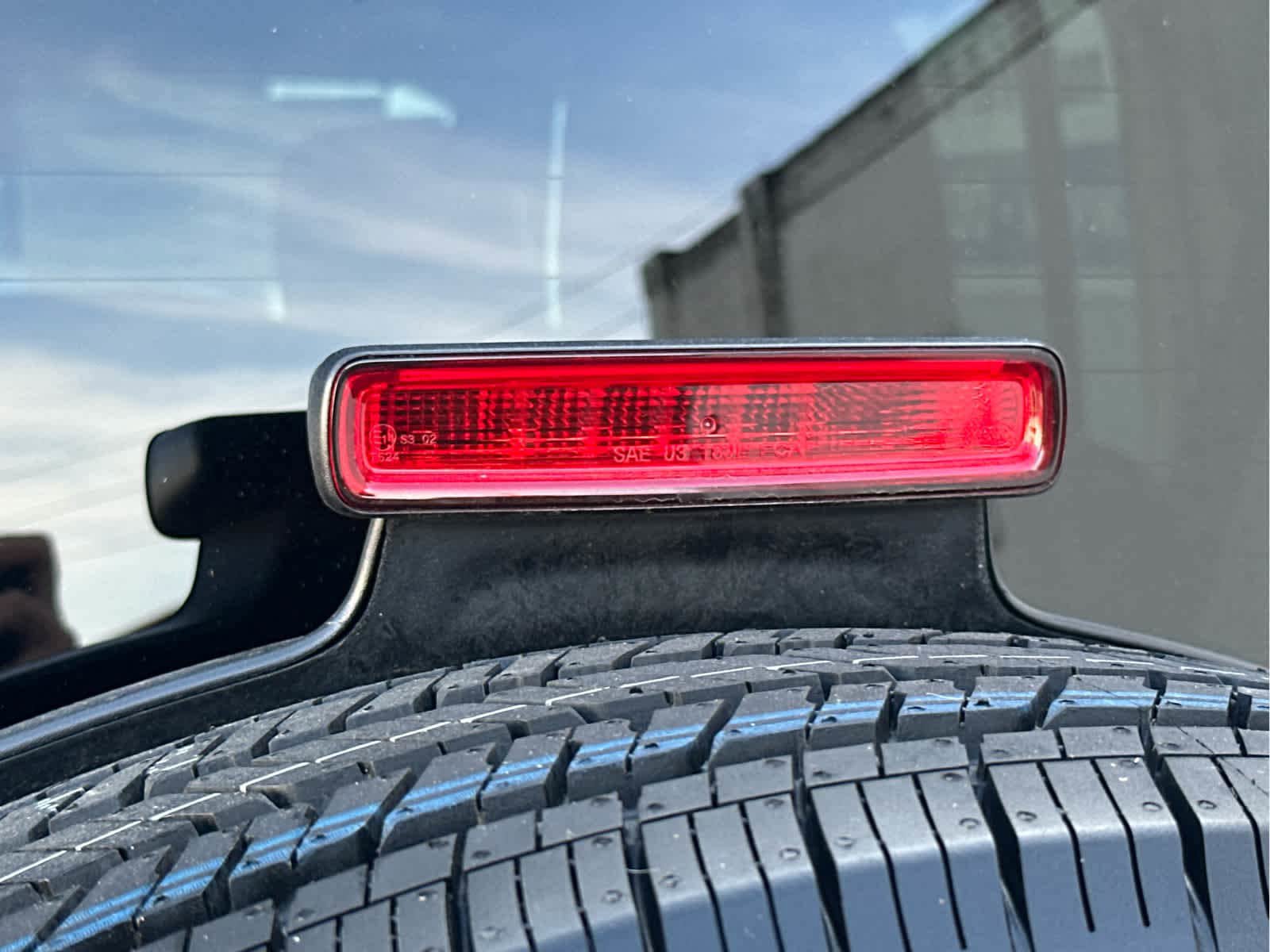 New 2026 Jeep Wrangler Unlimited Sahara AWD/4WD image 18