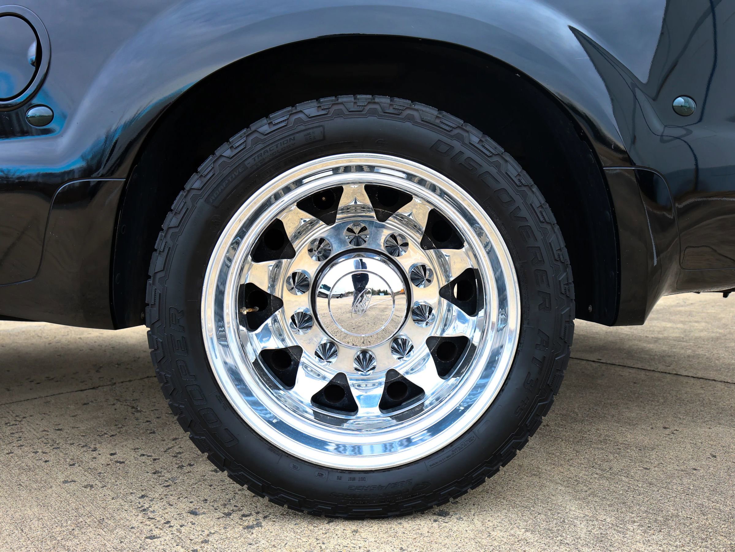 Used 2003 Ford F350 XLT image 9