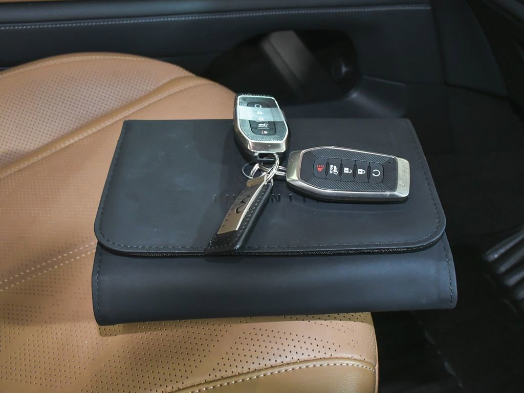 Used 2025 INFINITI QX80 Sensory image 72