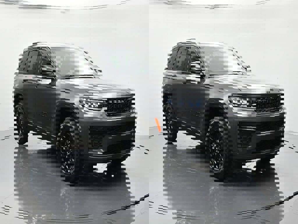New 2026 Jeep Grand Cherokee Altitude image 3
