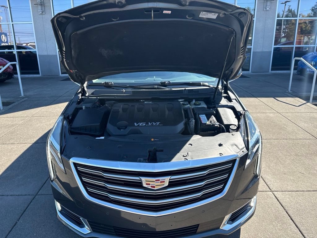 Used 2018 Cadillac XTS Luxury FWD image 3