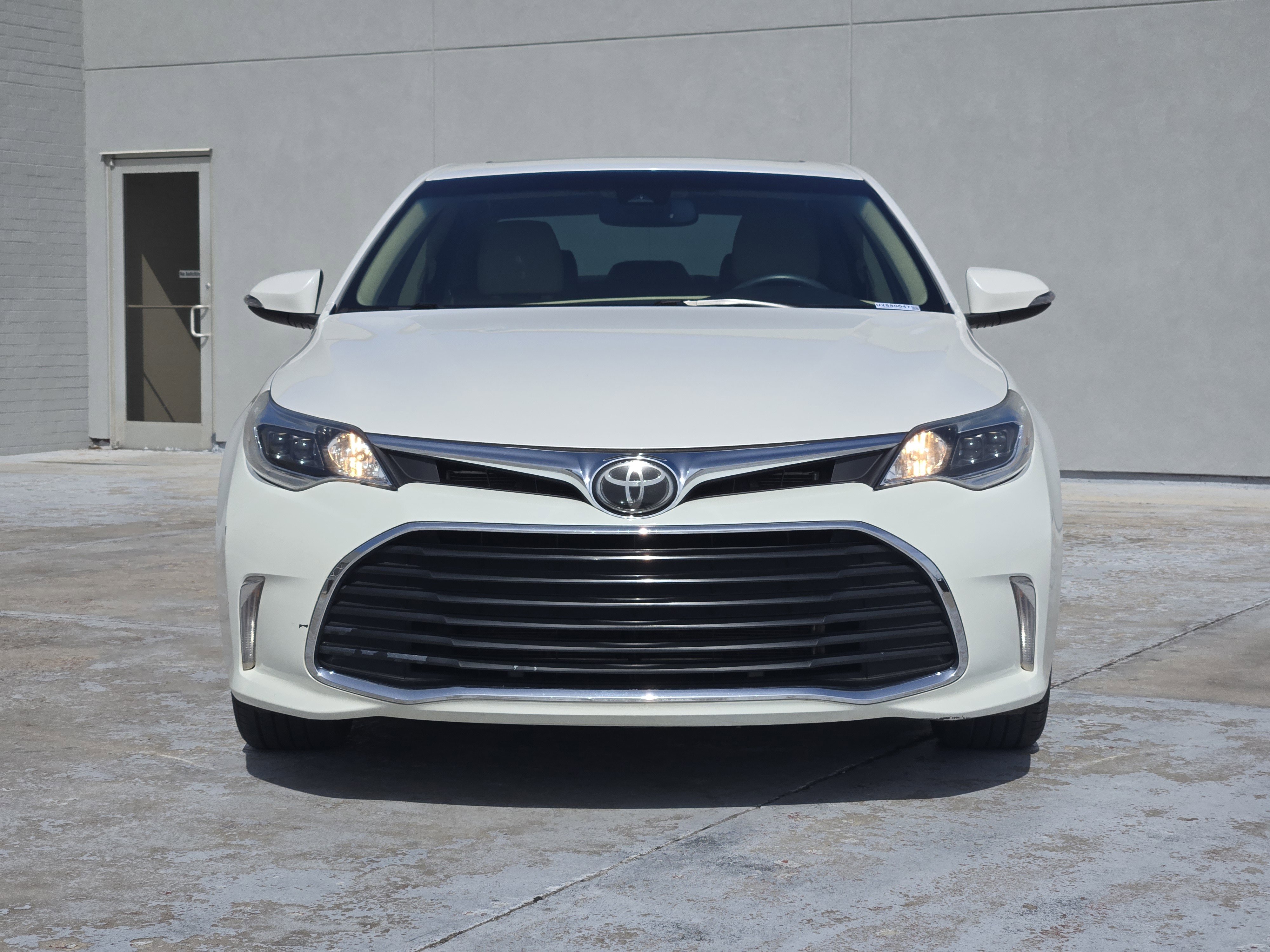 Used 2018 Toyota Avalon XLE Premium FWD video 2