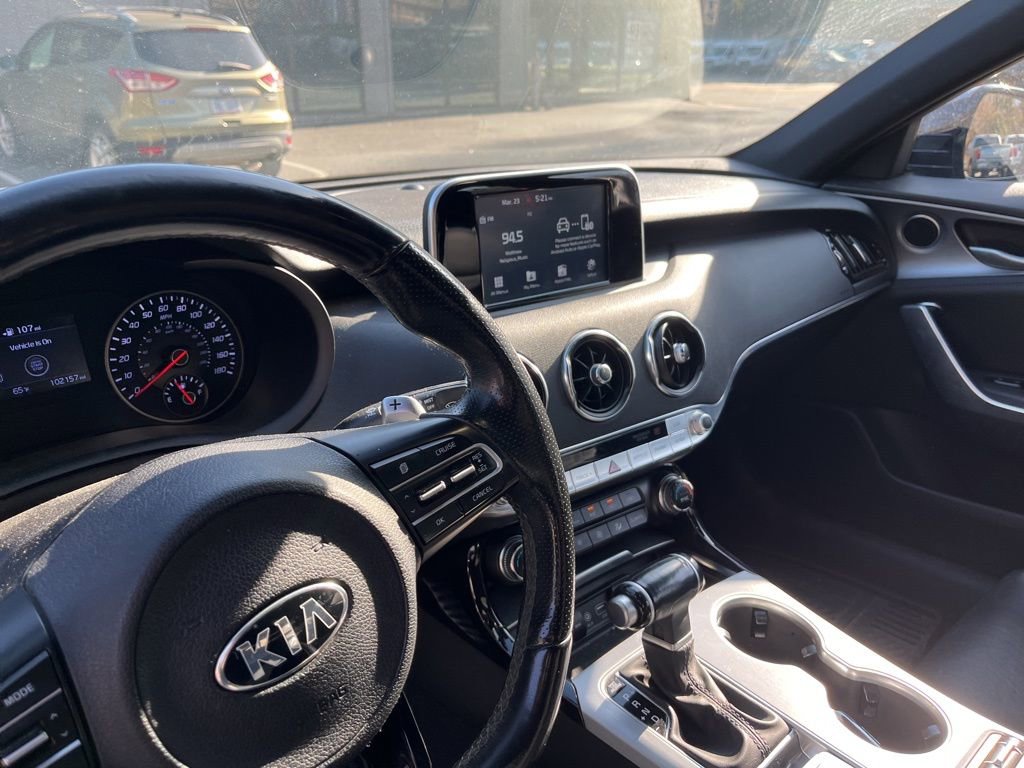 Used 2019 Kia Stinger GT image 11