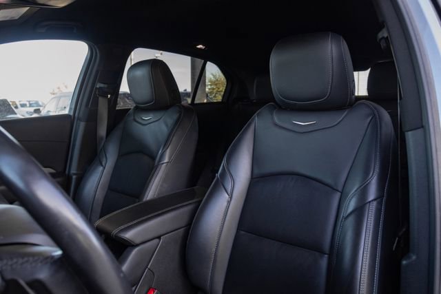 Used 2024 Cadillac XT4 Premium Luxury image 10