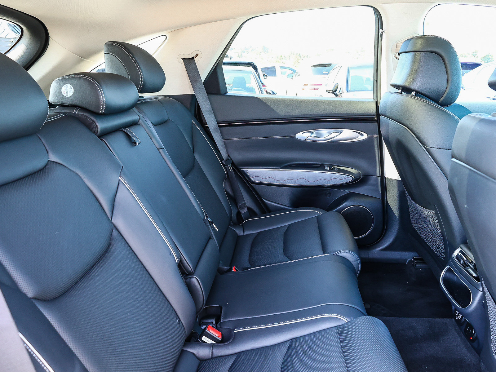 Used 2024 Genesis GV70 2.5T w/ Advanced Package AWD/4WD image 19