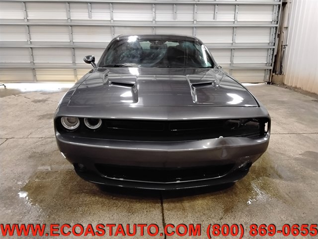 Used 2020 Dodge Challenger SXT w/ Blacktop Package image 7