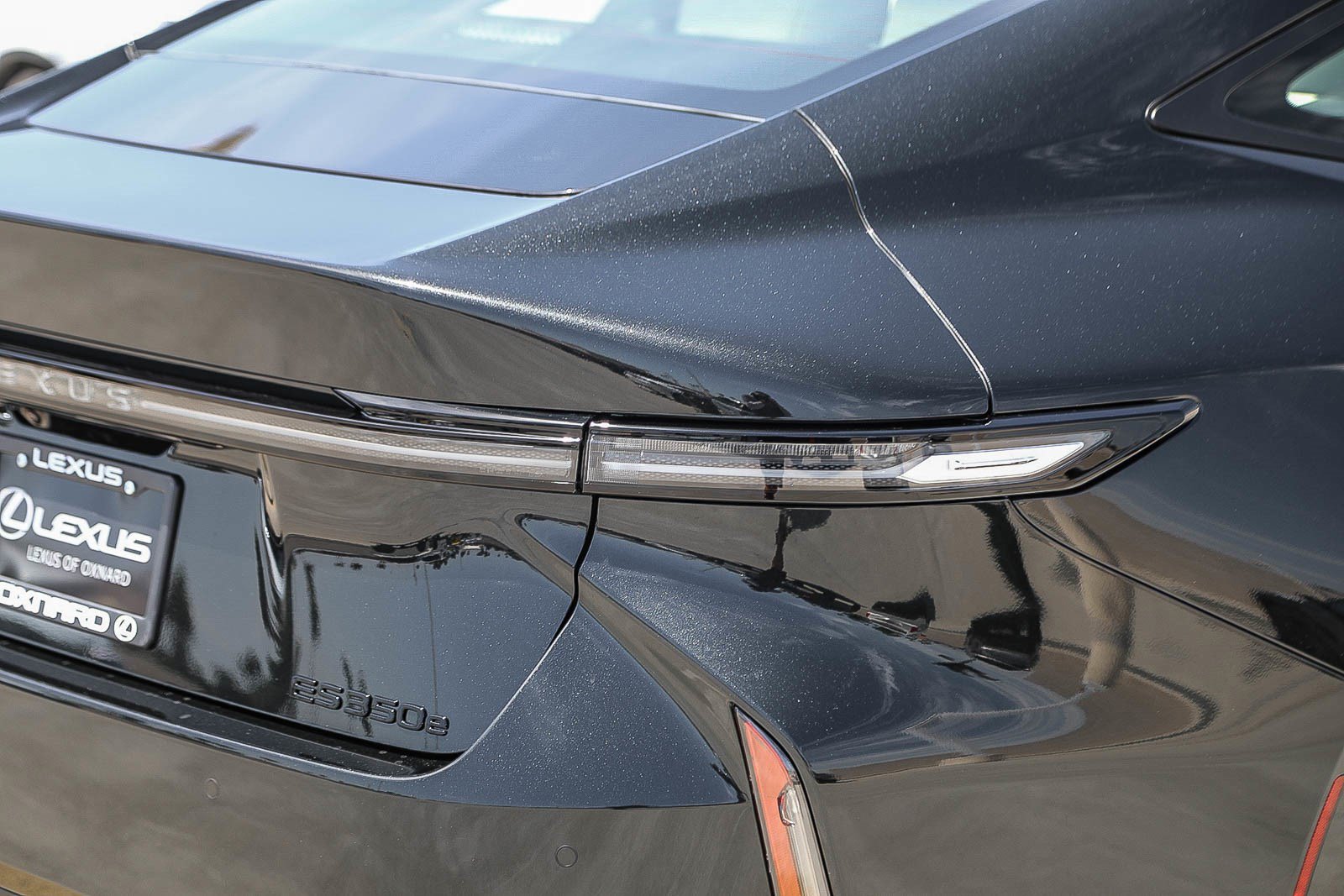 New 2026 Lexus ES 350e w/ Convenience Package FWD image 9