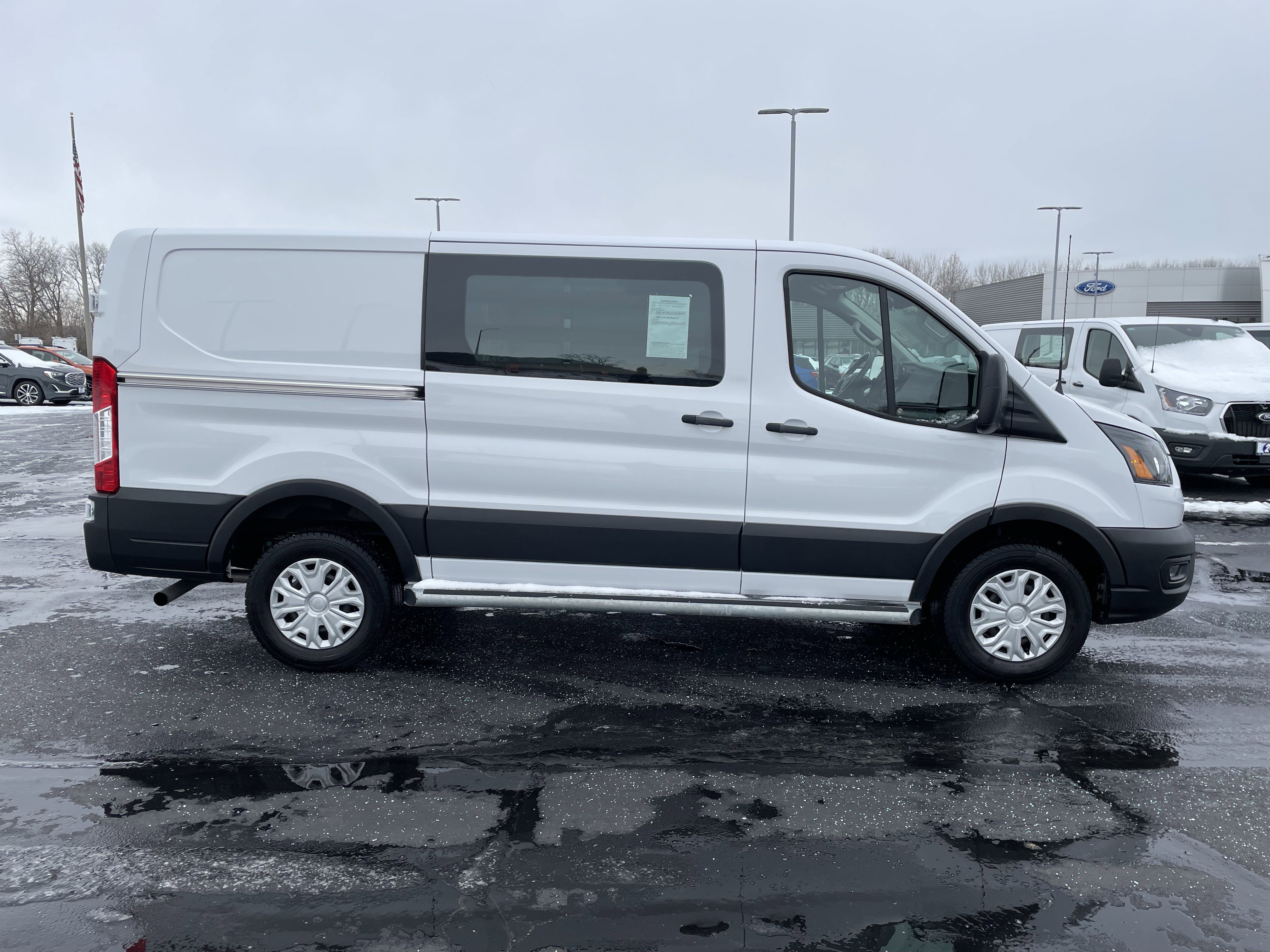 Used 2024 Ford Transit 250 Low Roof w/ Exterior Upgrade Package image 9