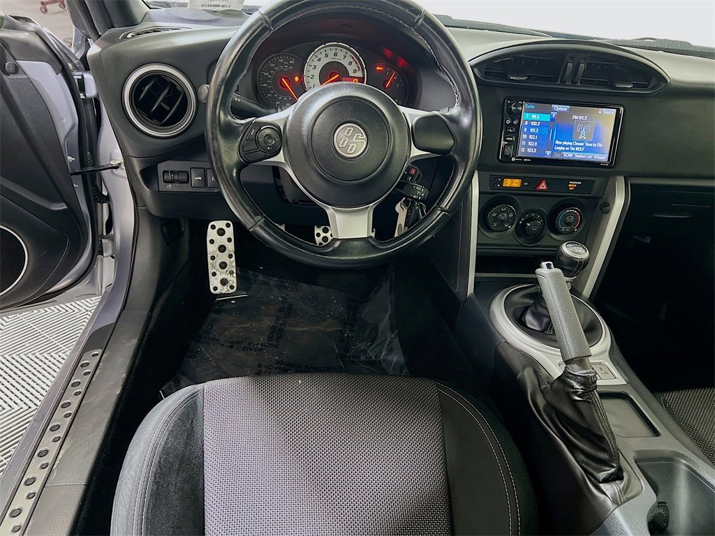 Certified 2017 Toyota 86 image 20