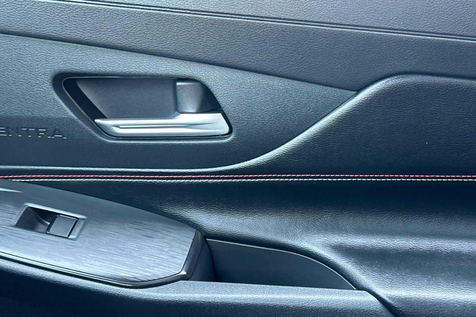 New 2027 Nissan Sentra SR FWD image 19