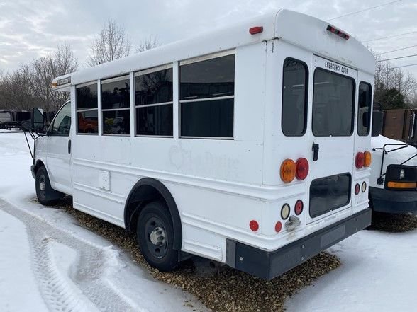 Used 2007 Chevrolet Express 3500 w/ School Bus Package image 2