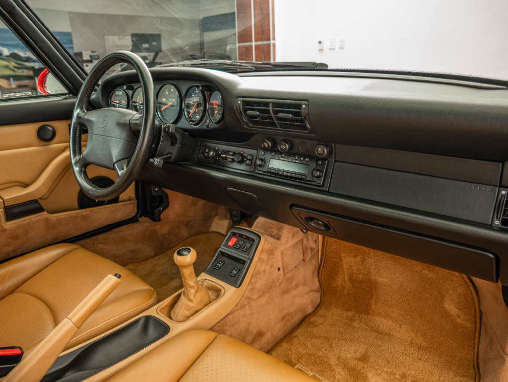 Used 1995 Porsche 911 Carrera RWD image 57