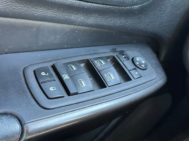 Used 2020 Jeep Cherokee Trailhawk image 17