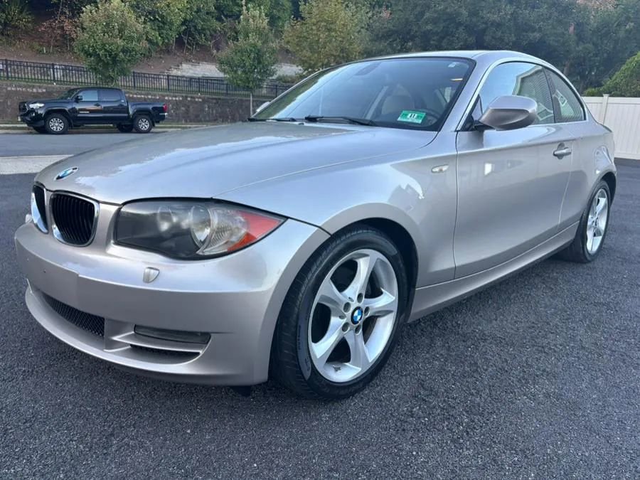 Used 2010 BMW 128i Coupe image 1