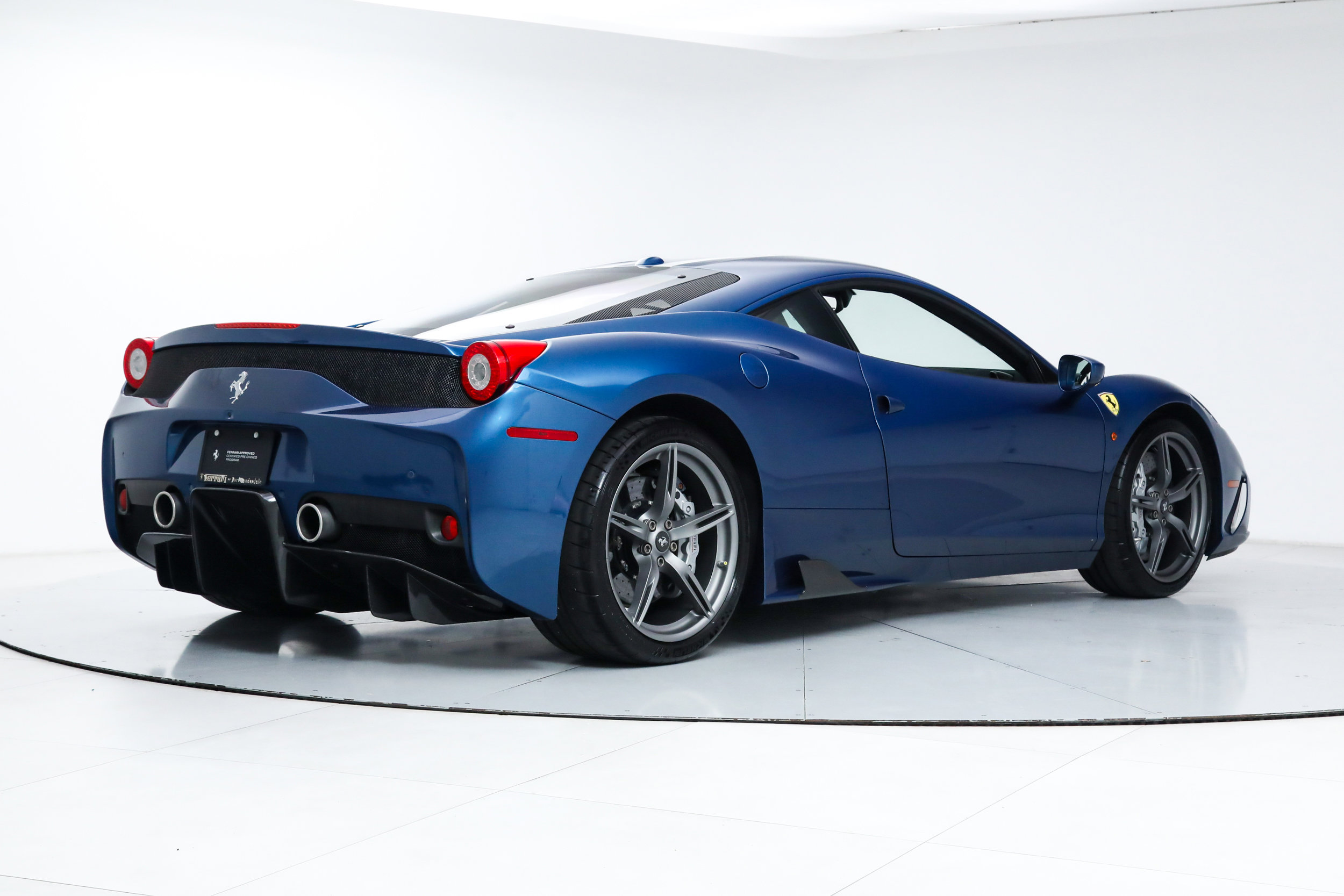 Used 2015 Ferrari 458 Speciale Coupe image 3