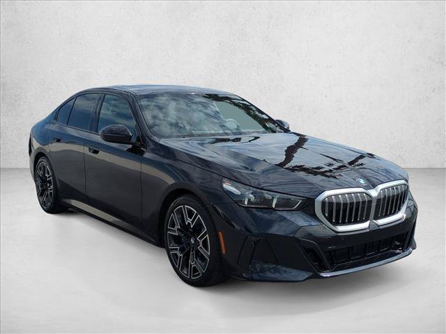 Used 2025 BMW 530i w/ M Sport Package RWD image 3