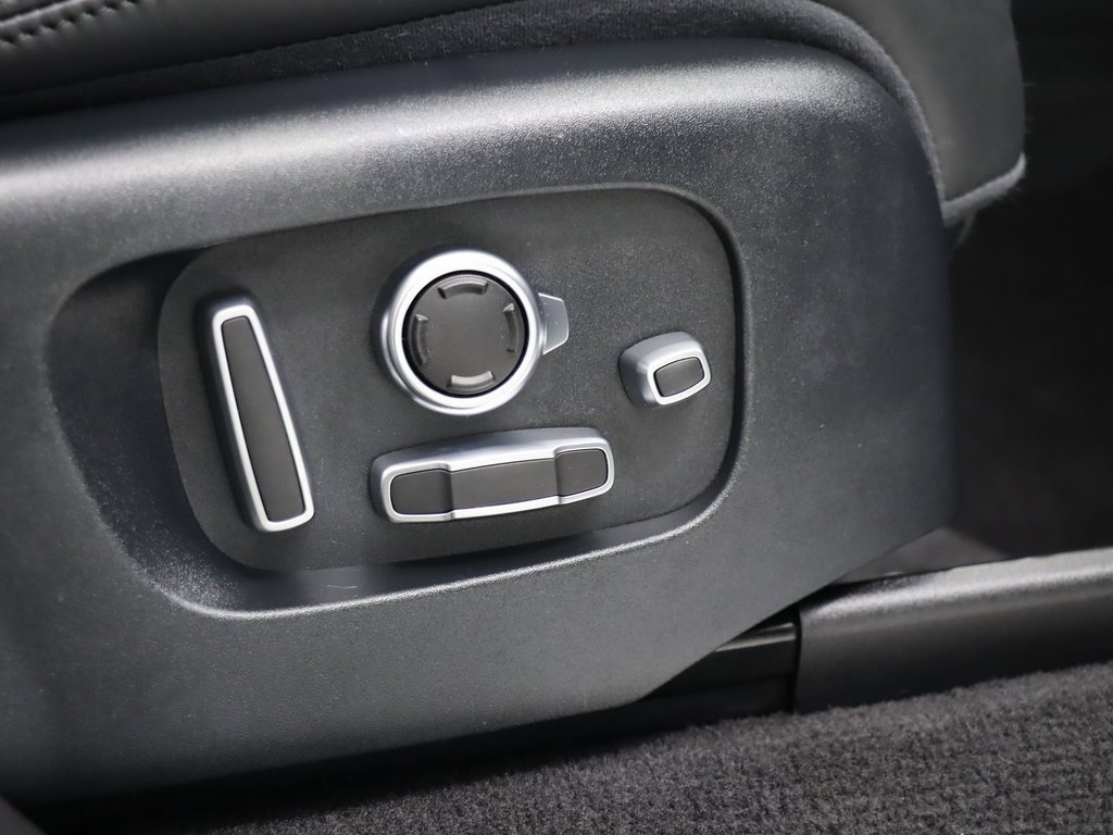 Used 2016 Land Rover Range Rover Sport Supercharged image 21