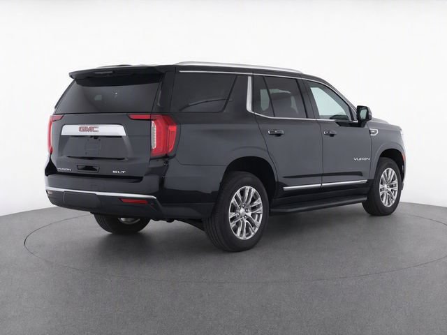 Used 2023 GMC Yukon SLT w/ SLT Luxury Package AWD/4WD image 4