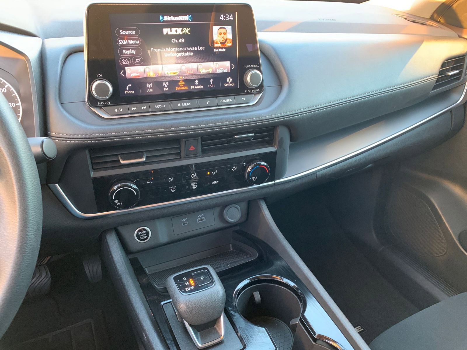 Used 2023 Nissan Rogue S image 18