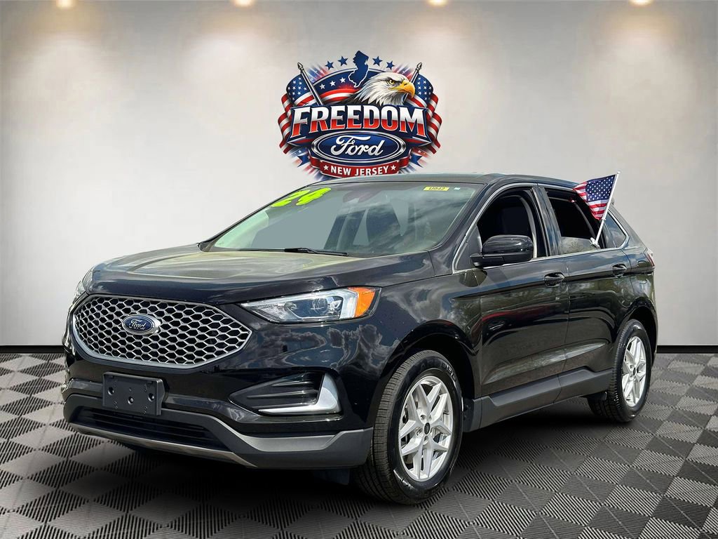 Used 2024 Ford Edge SEL image 2