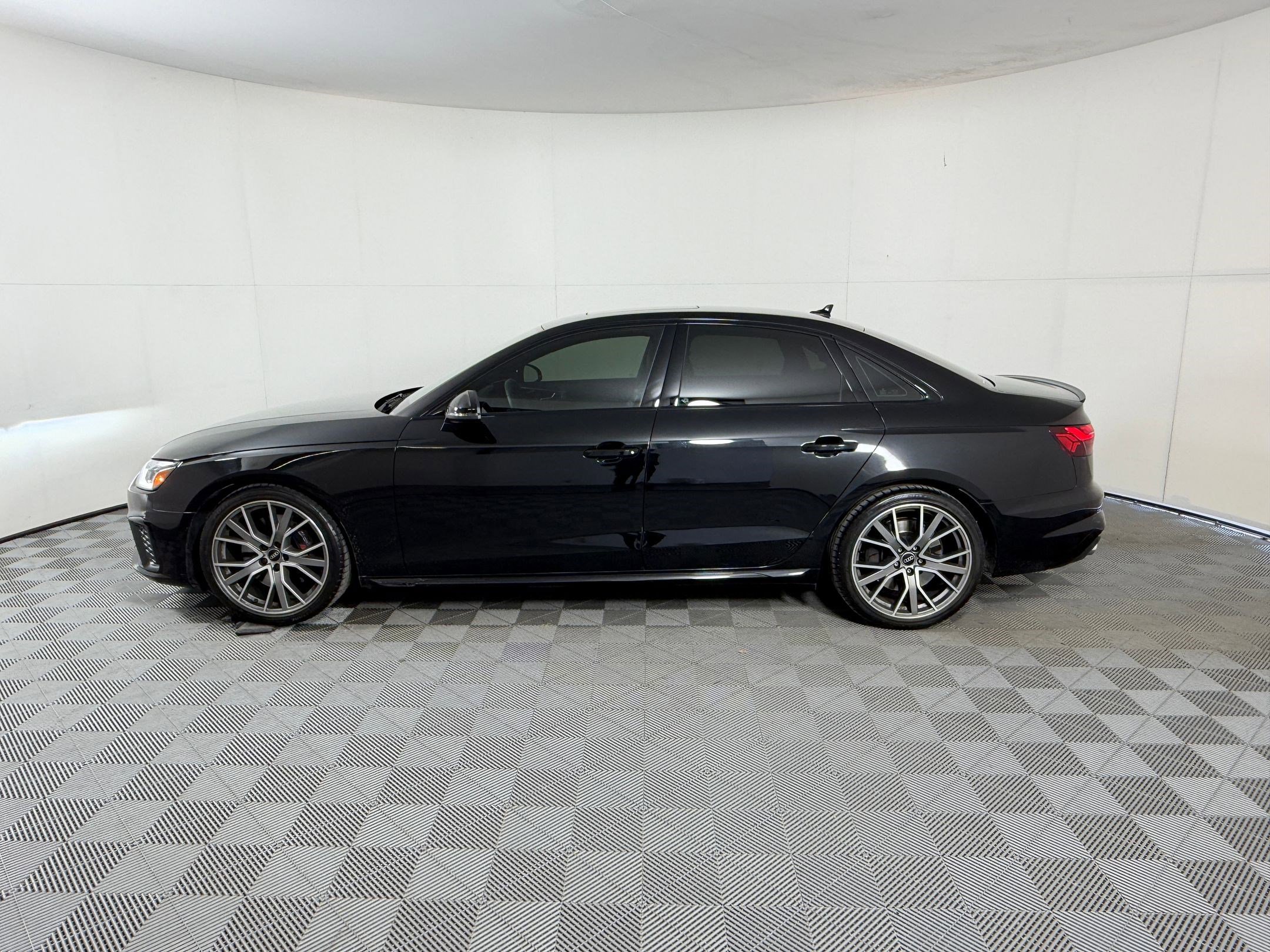 Used 2022 Audi S4 Premium Plus AWD/4WD image 2