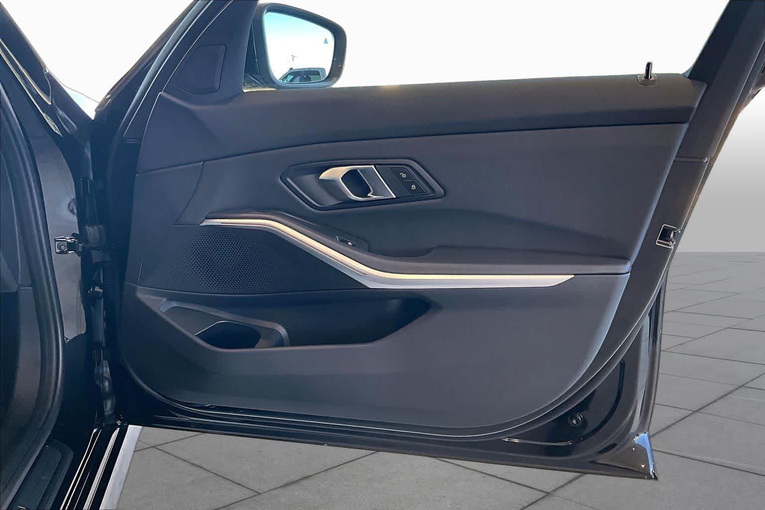 Used 2026 BMW 330i Sedan RWD image 24