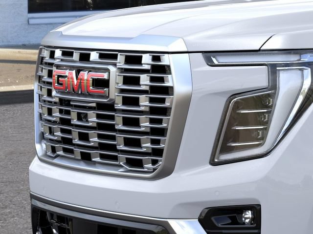 New 2026 GMC Yukon Denali w/ Sun & Power Step Package AWD/4WD image 13