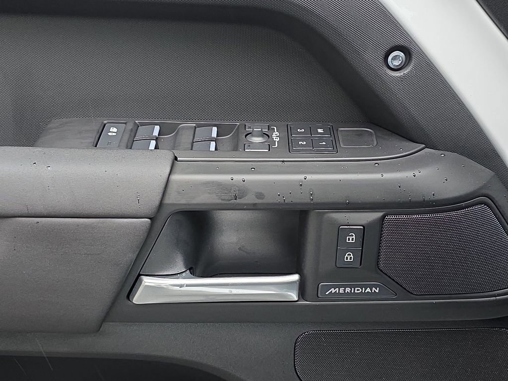 New 2026 Land Rover Defender 110 S image 27