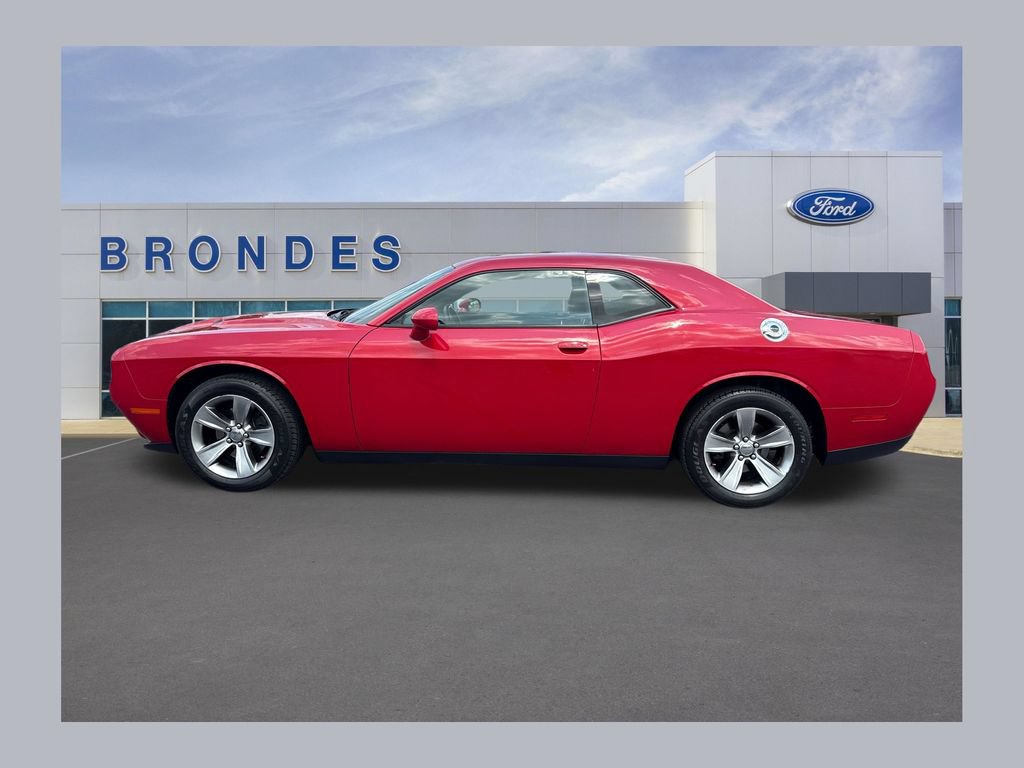 Used 2016 Dodge Challenger SXT